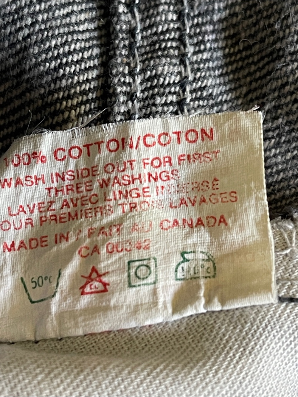 Vintage Levi’s 550 Washed Black Mom Jeans High Rise Tapered 26x31 Canada - Picture 7 of 8